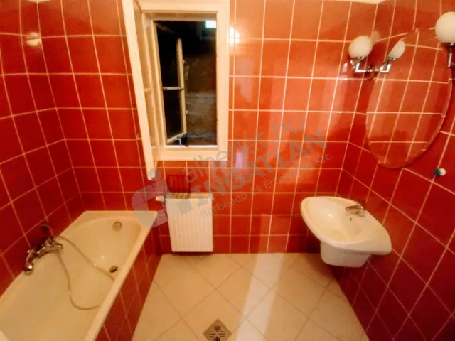 Kiadó lakás Budapest XI. kerület, Vak Bottyán utca 110 nm