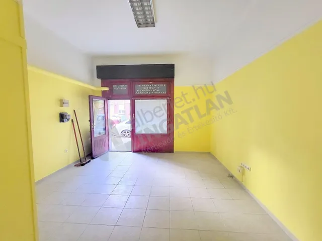 Kiadó kereskedelmi és ipari ingatlan Budapest XIV. kerület, Zugló, Erzsébet királyné útja 18 nm