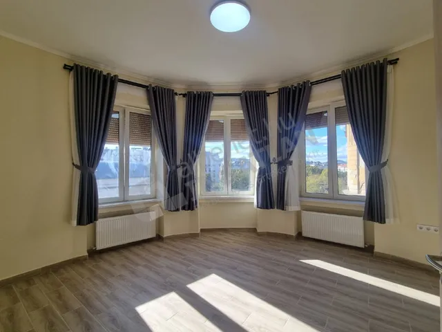 Kiadó lakás Budapest VII. kerület 114 nm