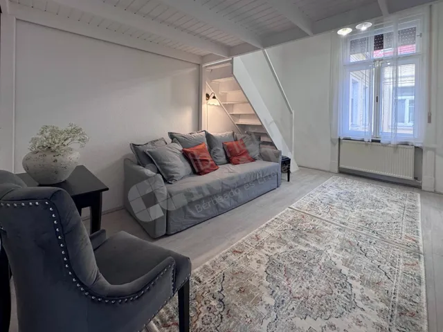 Kiadó lakás Budapest V. kerület, Belváros, Október 6. utca 35 nm