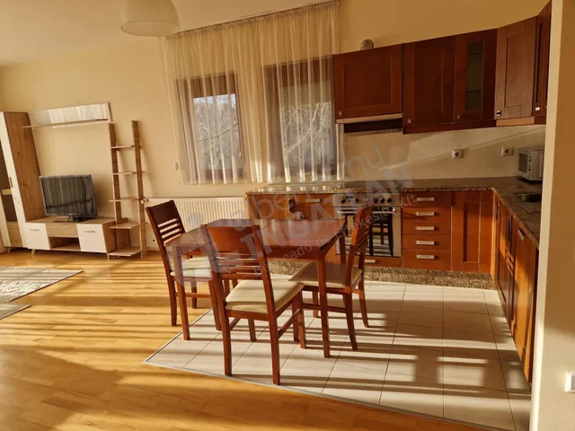 Kiadó lakás Budapest XI. kerület, Sasad-Sashegy XI. ker. 124 nm