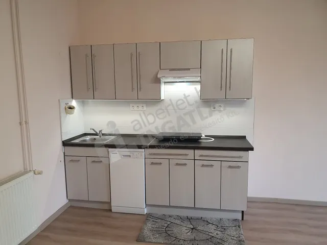 Kiadó lakás Budapest XXI. kerület, Kossuth Lajos utca 36 nm