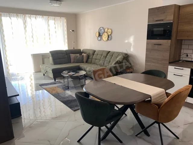 Kiadó lakás Budapest IX. kerület, Lechner Ödön fasor 78 nm