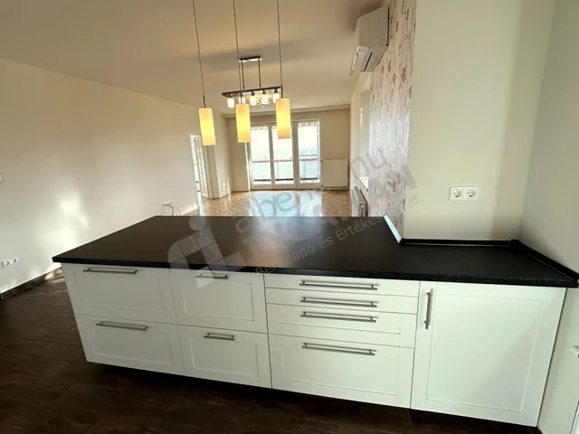 Kiadó lakás Budapest II. kerület, Csatárka, Szalamandra köz 80 nm