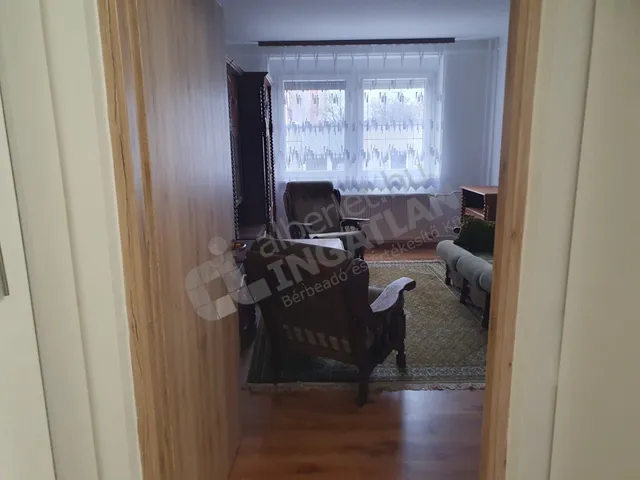 Kiadó lakás Budapest XXI. kerület, Kossuth Lajos utca 75 nm