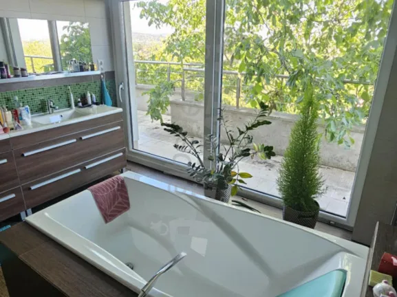 Kiadó ház Budapest XXII. kerület, Jogar utca 400 nm