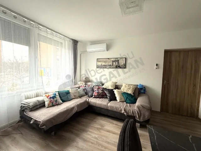 Kiadó lakás Budapest X. kerület, Kápolna utca 44 nm