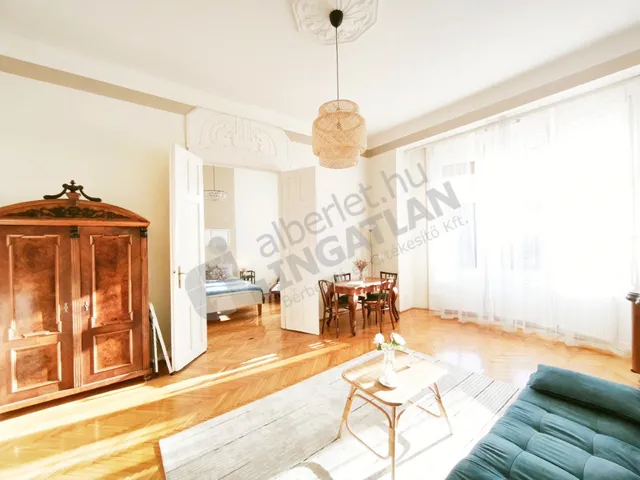 Kiadó lakás Budapest VI. kerület, Vörösmarty utca 70 nm