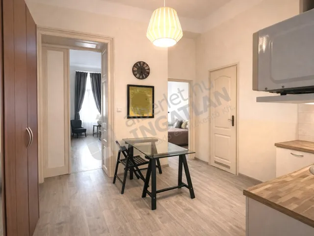 Kiadó lakás Budapest VI. kerület 83 nm