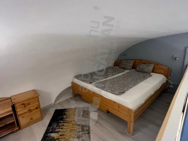 Kiadó lakás Budapest VI. kerület, Zichy Jenő utca 33 nm