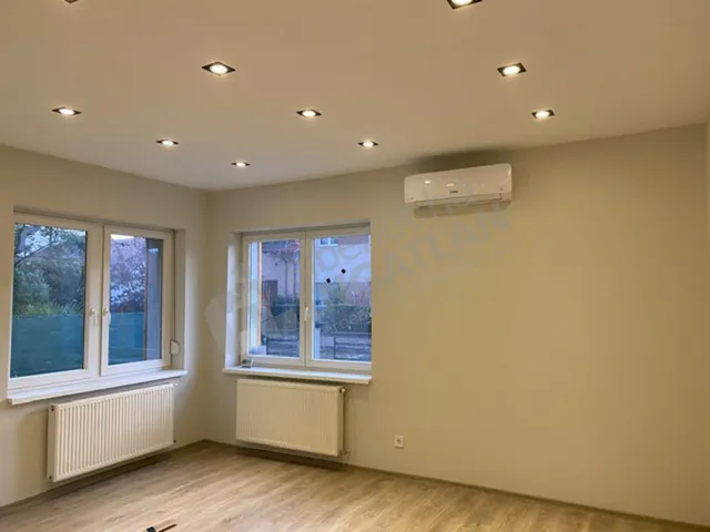 Kiadó ház Budapest XV. kerület, Rákospalota, Óda utca 200 nm