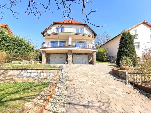 Kiadó ház Budapest III. kerület 380 nm