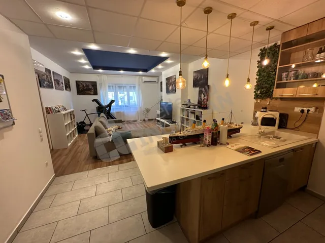 Eladó lakás Budapest XI. kerület, Fehérvári út 112 nm