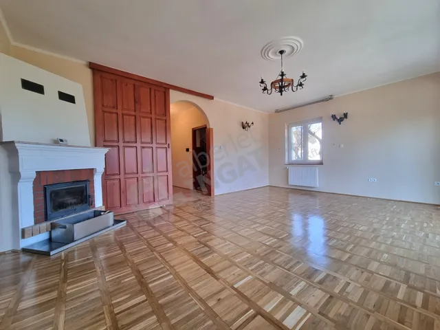 Kiadó ház Budapest XII. kerület, Kútvölgy, Városkúti út 240 nm