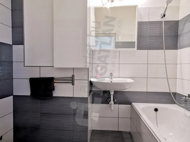 Kiadó lakás Budapest VII. kerület, Vörösmarty utca 58 nm