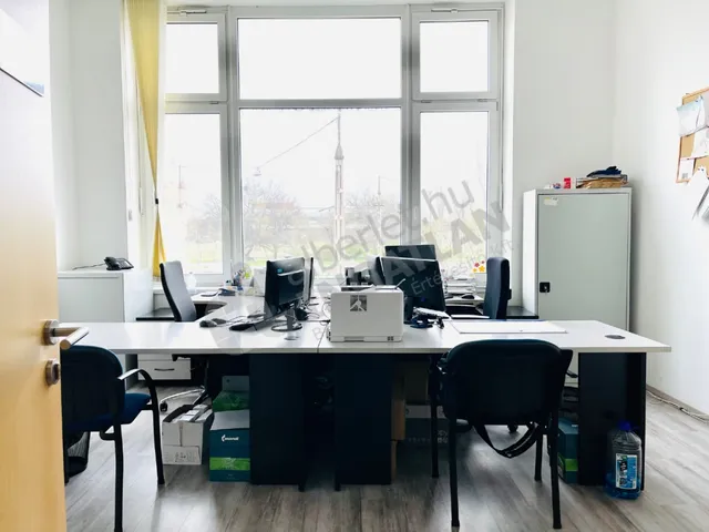 Kiadó kereskedelmi és ipari ingatlan Budapest IX. kerület 2000 nm