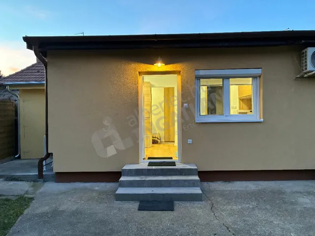 Kiadó ház Budapest XVI. kerület, Cinkota, Sóderos utca 20 nm