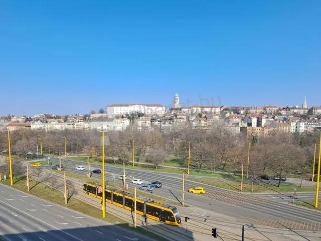 Kiadó lakás Budapest XII. kerület, Krisztinaváros XII. ker., Magyar jakobinusok tere 54 nm