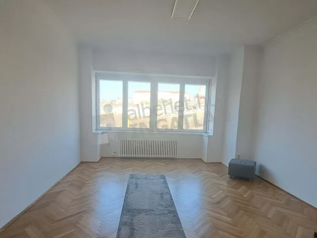 Kiadó lakás Budapest XII. kerület, Krisztinaváros XII. ker., Magyar jakobinusok tere 54 nm