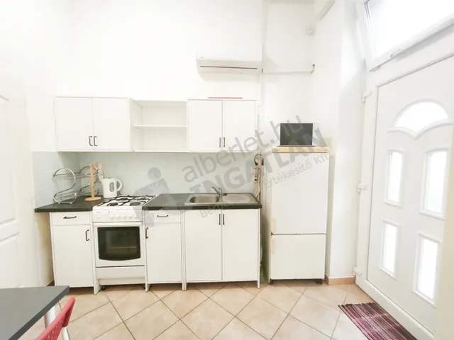 Kiadó lakás Budapest VIII. kerület, Baross utca 25 nm