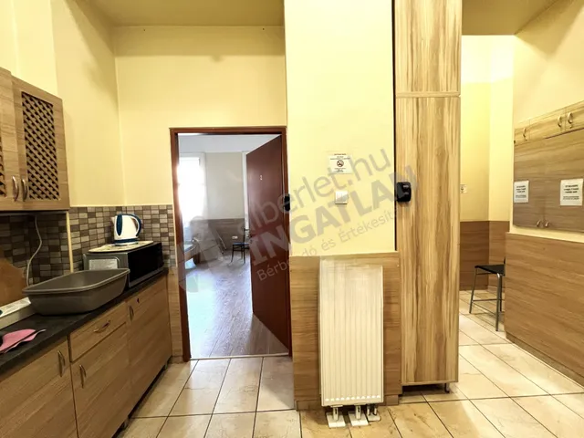 Kiadó lakás Budapest VIII. kerület, Józsefváros, Baross tér 103 nm