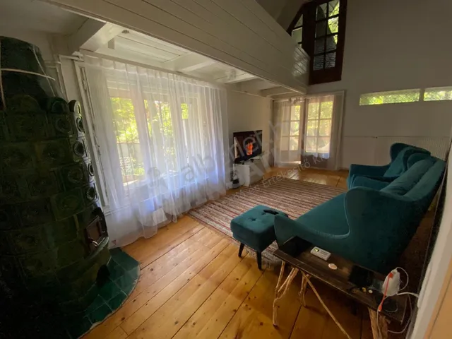 Kiadó ház Budapest II. kerület, Homokóra utca 140 nm