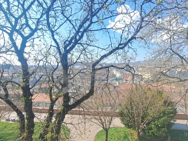 Kiadó lakás Budapest I. kerület, Úri utca 100 nm