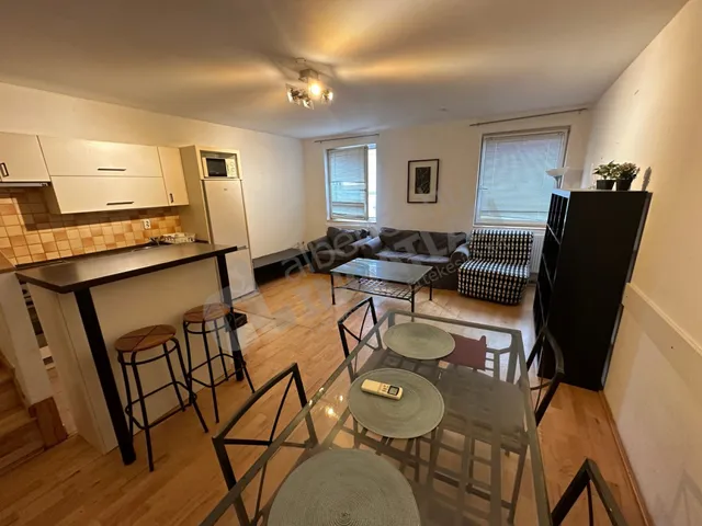 Kiadó lakás Budapest VI. kerület 105 nm