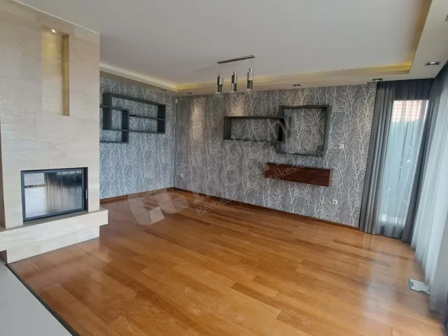 Kiadó lakás Budapest III. kerület, Testvérhegy 80 nm