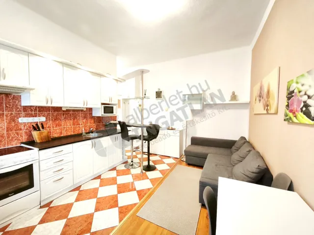 Kiadó lakás Budapest I. kerület, Avar utca 40 nm
