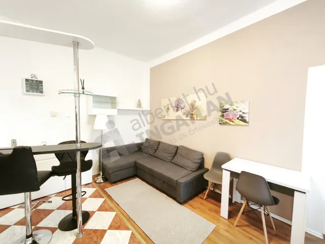 Kiadó lakás Budapest I. kerület, Avar utca 40 nm