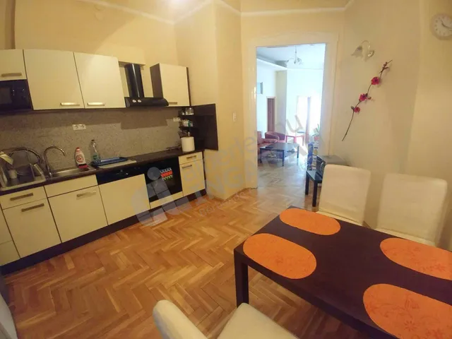 Kiadó lakás Budapest VIII. kerület, Népszínház utca 85 nm