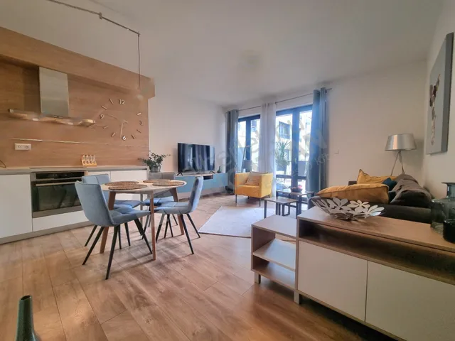 Kiadó lakás Budapest VI. kerület, Rózsa utca 65 nm