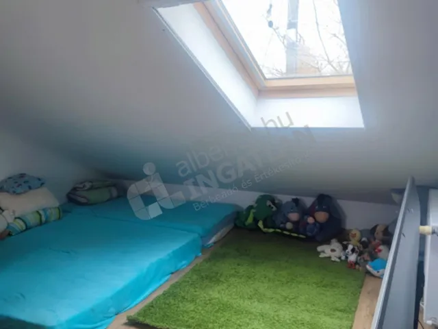 Kiadó ház Budapest XV. kerület, Pestújhely, Adria utca 45 nm