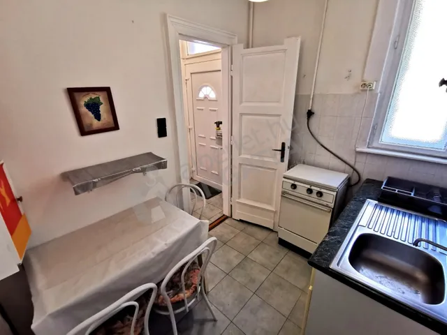 Kiadó lakás Budapest VII. kerület, Károly körút 42 nm