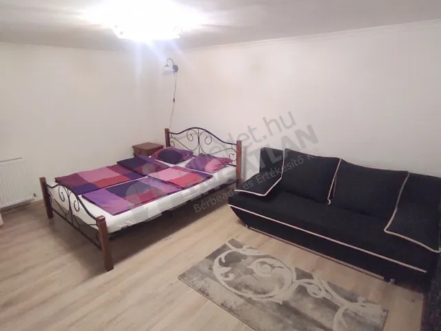 Kiadó lakás Budapest VIII. kerület, Somogyi Béla utca 60 nm