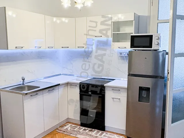 Kiadó lakás Budapest V. kerület, Petőfi Sándor utca 67 nm