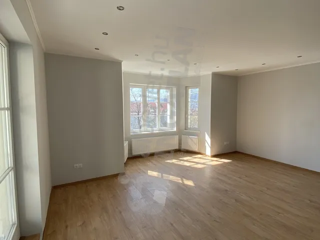 Kiadó lakás Budapest I. kerület, Lovas út 80 nm