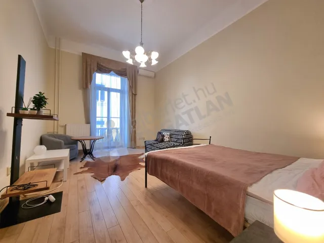 Kiadó lakás Budapest V. kerület, Belváros, Váci utca 40 nm