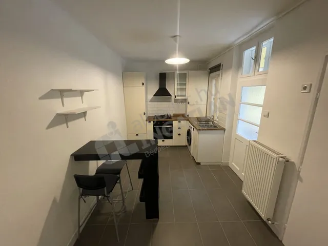 Kiadó lakás Budapest XII. kerület, Orbánhegy 50 nm