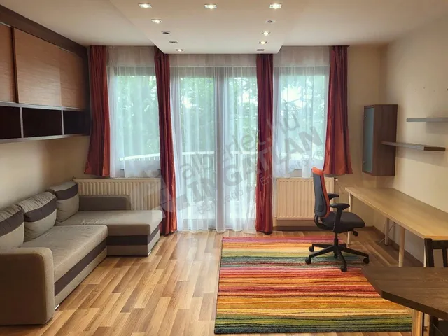 Kiadó lakás Budapest II. kerület, Csatárka 30 nm