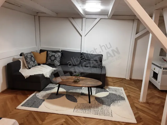 Kiadó lakás Budapest IX. kerület, Üllői út 30 nm