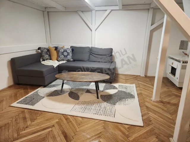 Kiadó lakás Budapest IX. kerület, Üllői út 30 nm