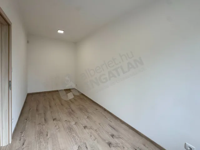 Kiadó lakás Budapest XII. kerület, Farkasrét, Lejtő út 63 nm