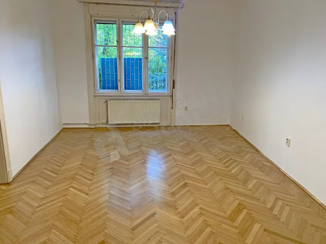 Kiadó kereskedelmi és ipari ingatlan Budapest XI. kerület, Szentimreváros 82 nm