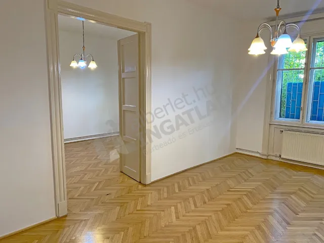 Kiadó kereskedelmi és ipari ingatlan Budapest XI. kerület, Szentimreváros, Diószegi út 82 nm