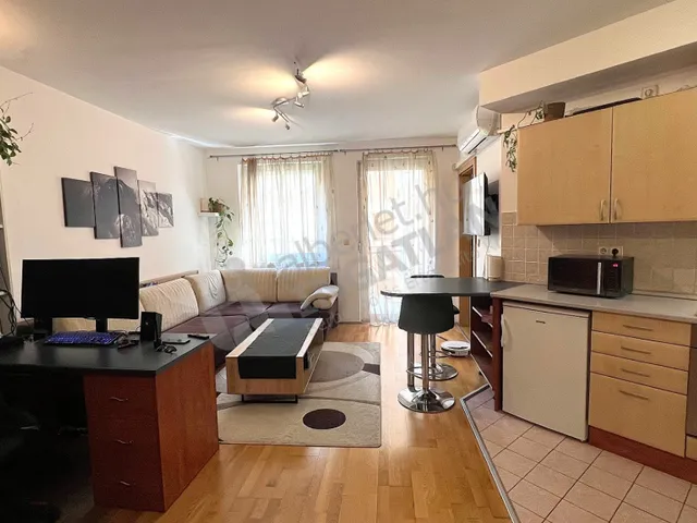 Kiadó lakás Budapest VII. kerület, Rózsa utca 54 nm