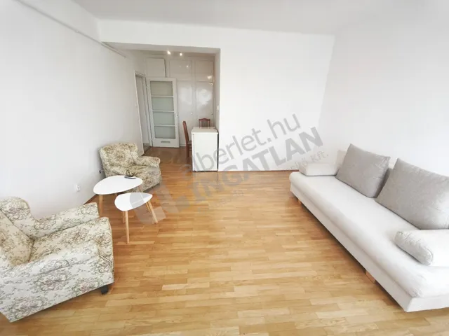 Kiadó lakás Budapest II. kerület, Vérhalom, Vérhalom tér 34 nm