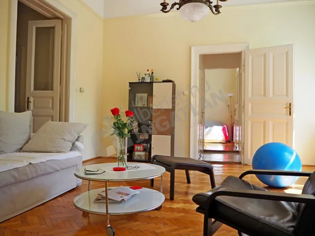 Kiadó lakás Budapest II. kerület, Országút 115 nm
