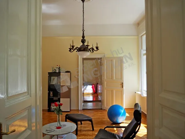 Kiadó lakás Budapest II. kerület, Országút, Nyúl utca 115 nm